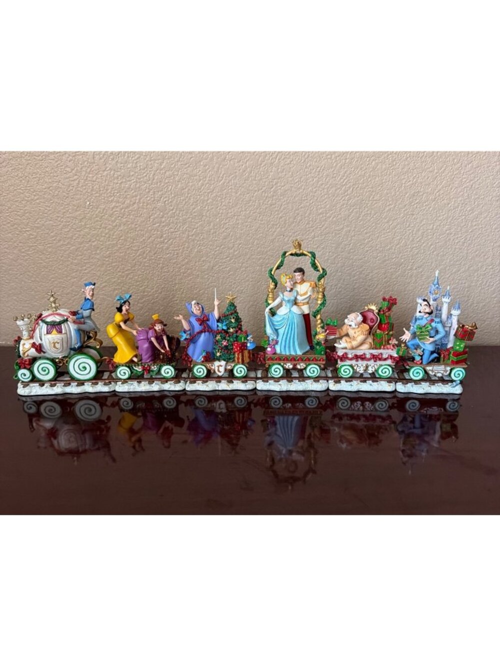 Danbury Mint Disney Cinderella Holiday Express Christmas Train Set 6 Pcs w/Box